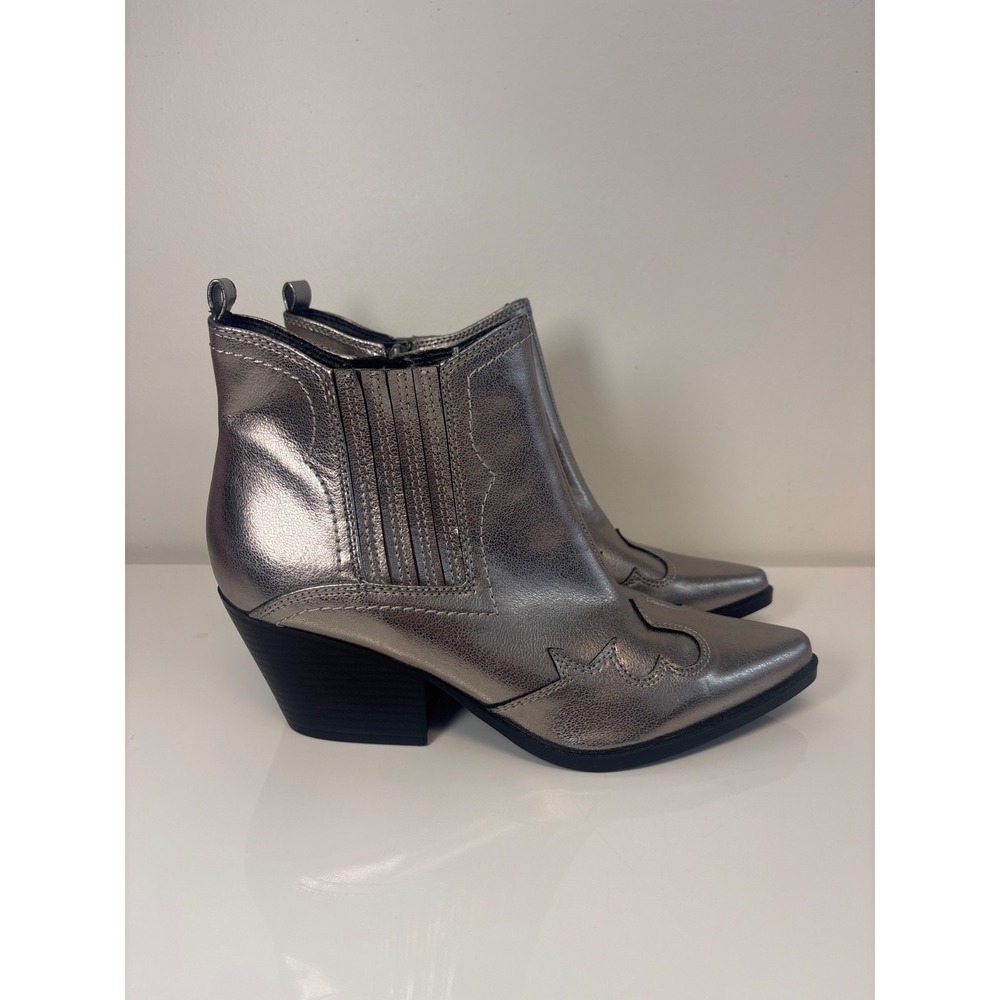 New Indigo Rd Ankle Boots Booties Metallic Silver Side Zip Shoes Womens Size 8.5